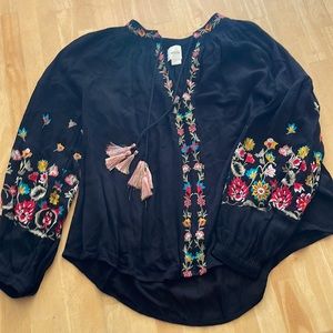 Black quarter sleeve top. New, no tags